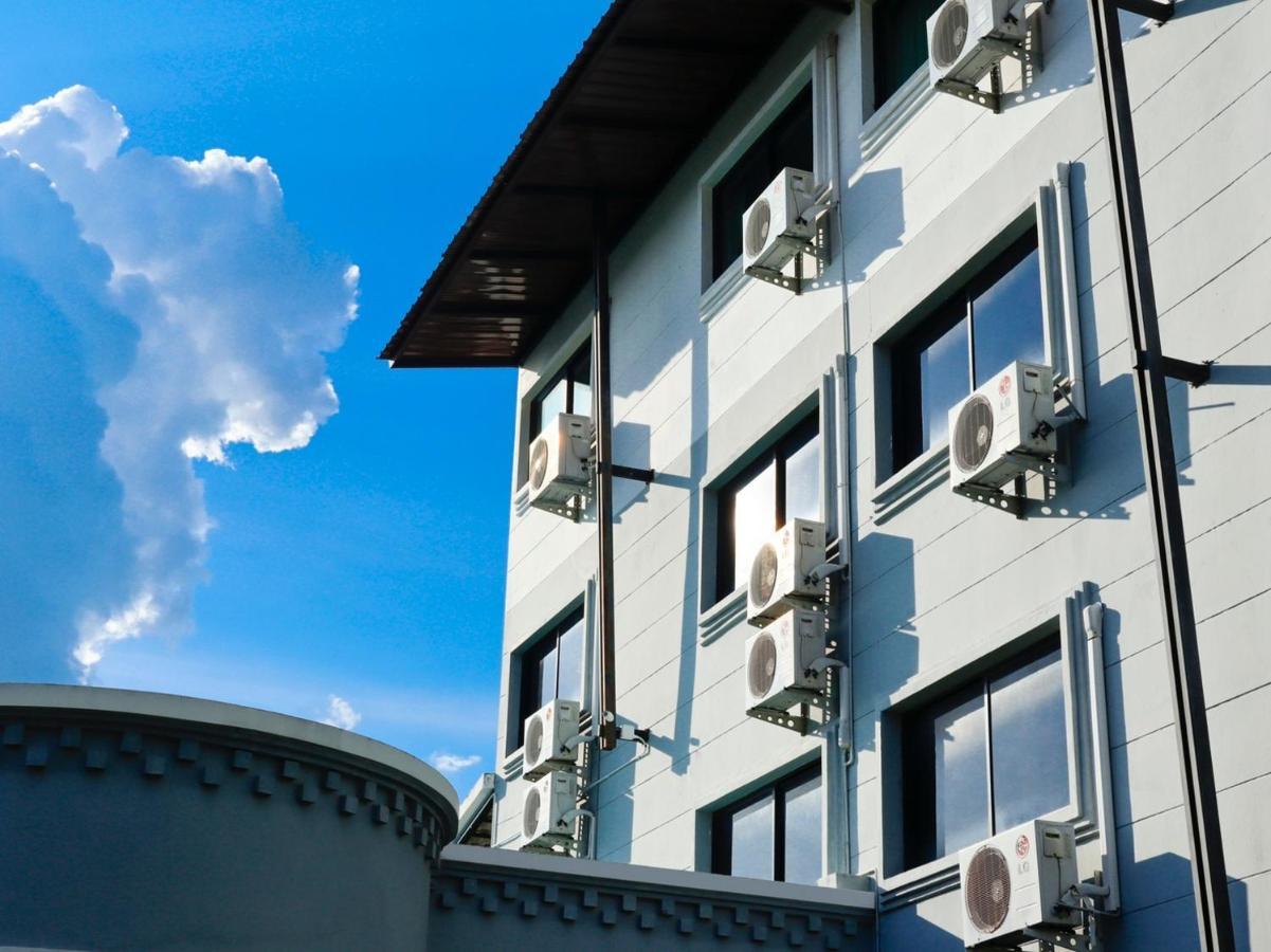 Airbest Gemtree Lampang Hotel Екстериор снимка