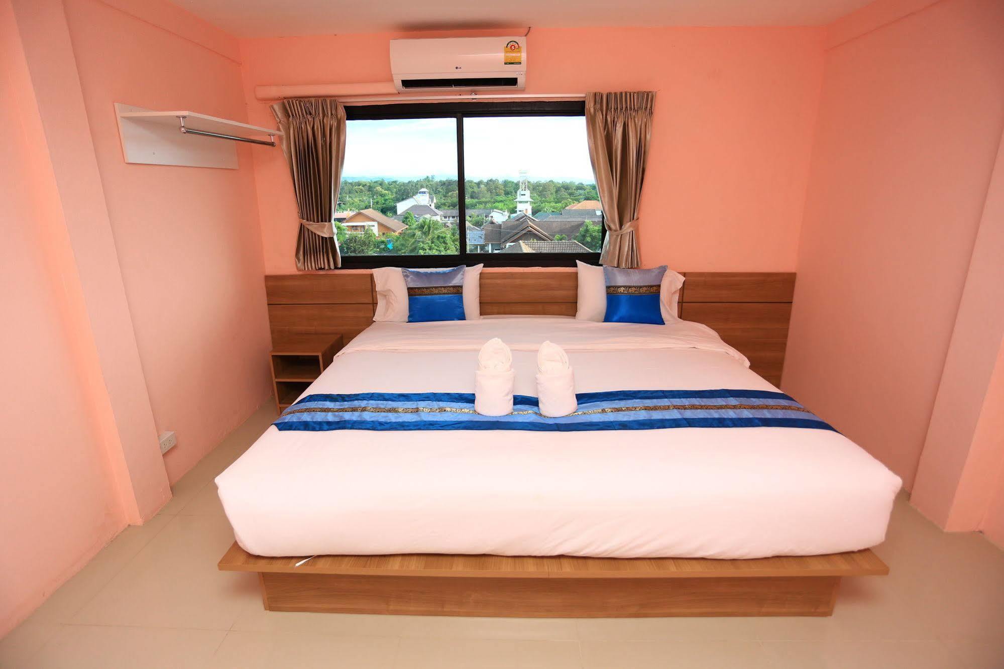 Airbest Gemtree Lampang Hotel Екстериор снимка
